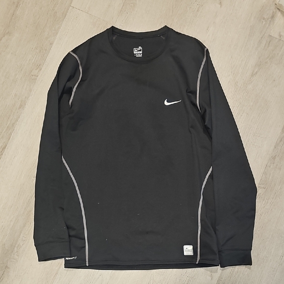 Nike Other - Nike Men's Black Long Sleeve Shirt